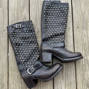 Frye Vera Disc Black Studded Heeled Boots